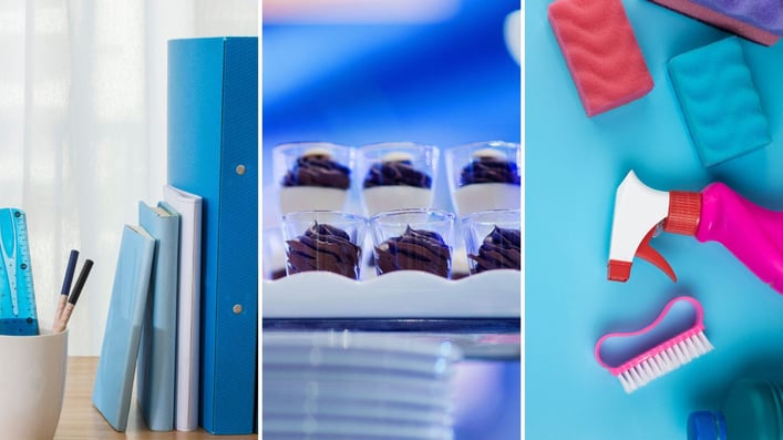 Una imagen dividida en tres secciones verticales: a la izquierda, artículos de oficina como carpetas, cuadernos y lápices en un vaso; en el centro, postres en vasos de plástico; a la derecha, artículos de limpieza como esponjas, un cepillo y una botella con atomizador.