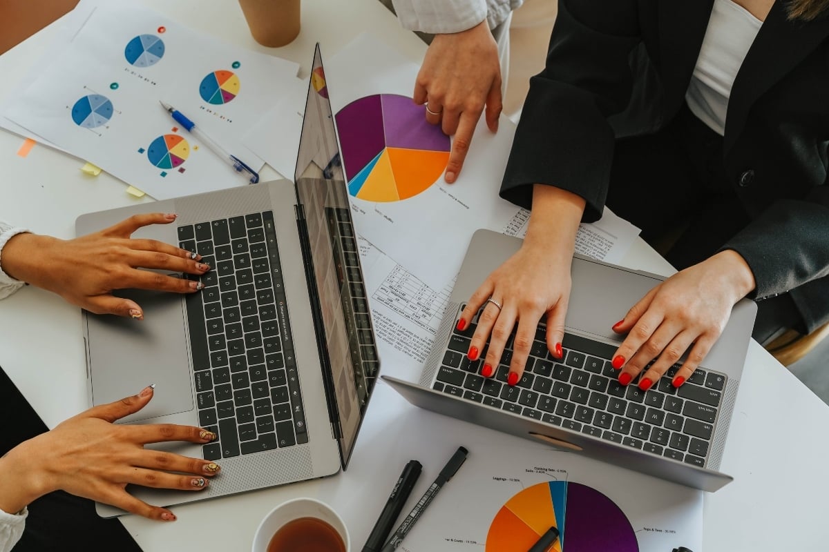 Inteligencia Artificial en finanzas corporativas: guía para Colombia
